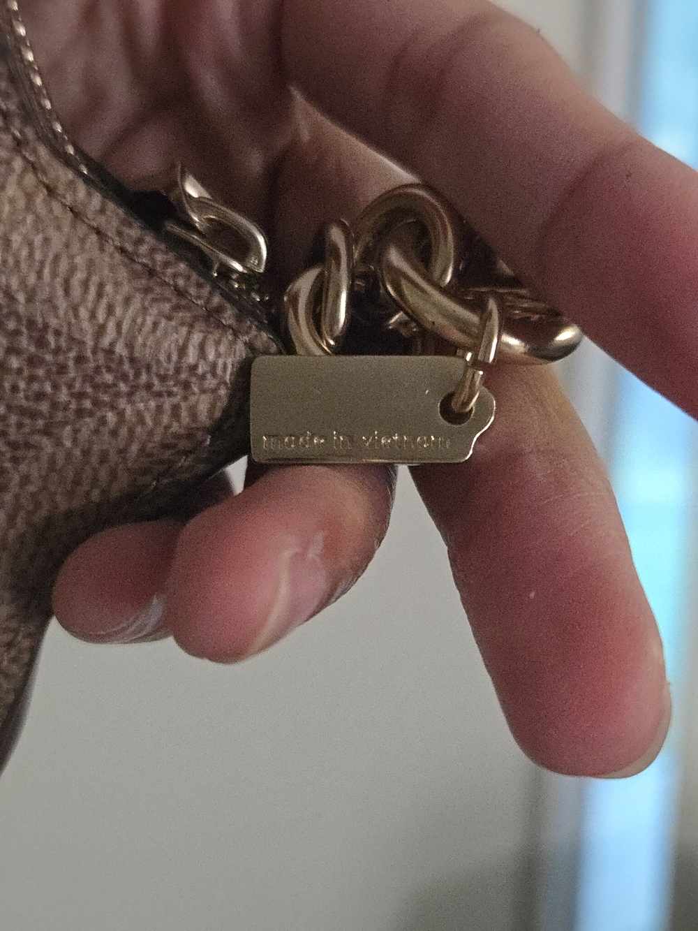 Coach Coin Star-shaped Pouch Keychain - Picture 3 of 3
